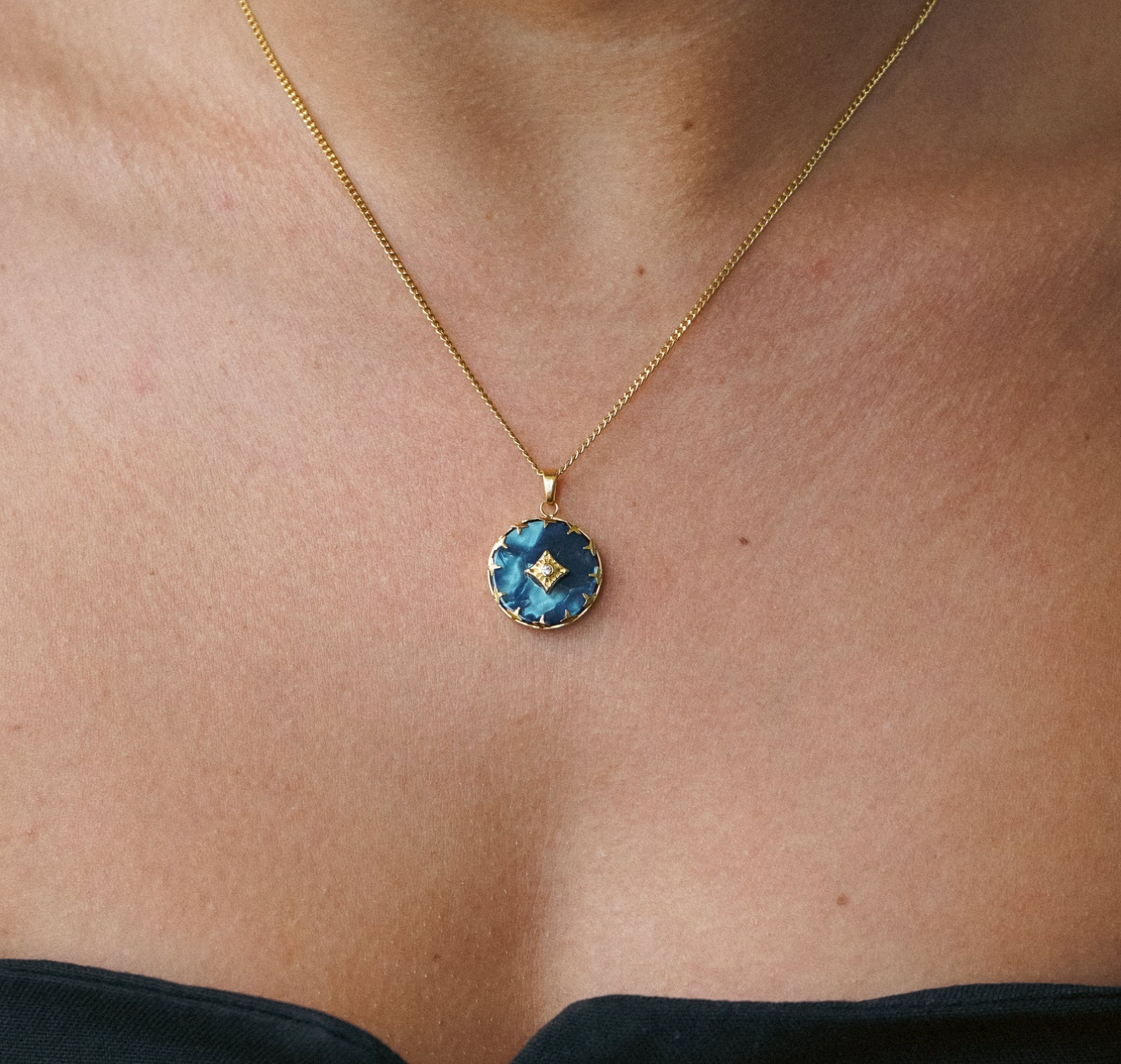 Collier Midnight en acier inoxydable résistant à l’eau