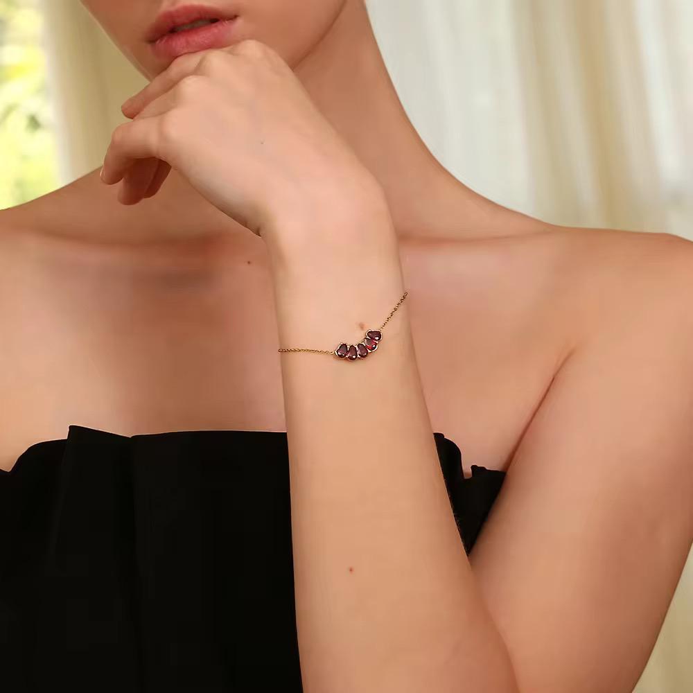 Bracelet Larmes de Rubis